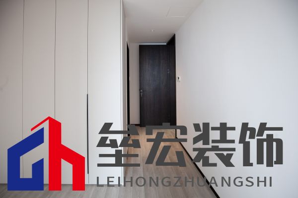 142㎡現(xiàn)代簡約丨 黑白格調(diào)下的溫柔空間！