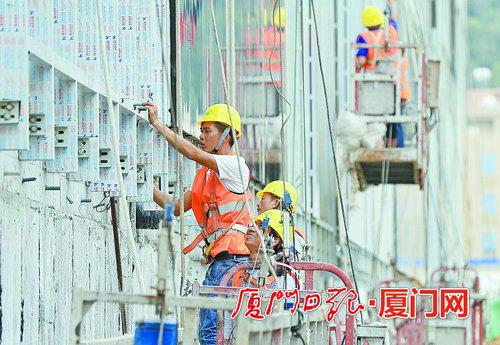 廈門(mén)工廠(chǎng)地面裝修_廈門(mén)廠(chǎng)房裝修施工隊(duì)_廈門(mén)廠(chǎng)房裝修公司