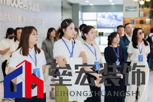 新質(zhì)生產(chǎn)力 “碳”領(lǐng)未來(lái)——全國(guó)百家媒體走進(jìn)四季沐歌空氣能熱泵超級(jí)工廠活動(dòng)成功舉行