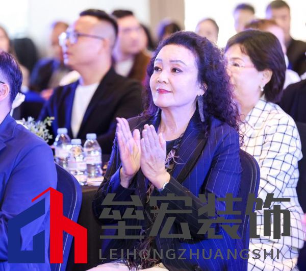 490萬奧古斯汀床墊攜手企業(yè)家張?zhí)m閃耀黃浦江,法國崔佧打造新品發(fā)布會(huì)盛宴